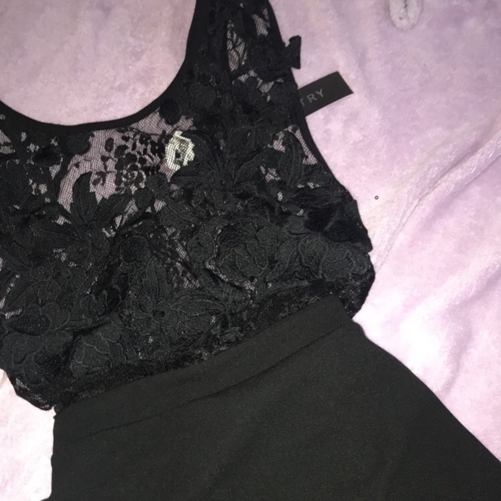 BOLD BLACK DRESS